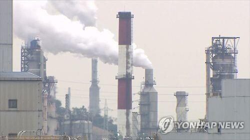 Big firms cut greenhouse gas emissions by 9.3 pct over 2 years
