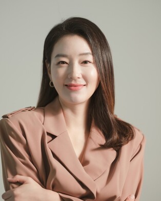 Actress Park Jin-hee appointed as honorary ambassador for Korea's natural heritage