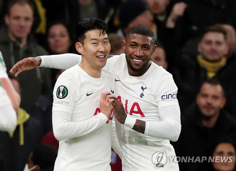(LEAD) Son Heung-min scores in Conte's Tottenham coaching debut