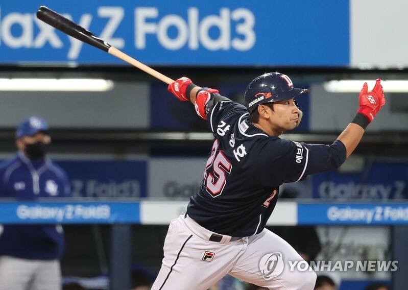 Bears rally past Lions to take opening game of KBO postseason series