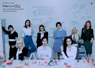TWICE's 3rd LP exceeds 630,000 pre-orders...breaks personal record