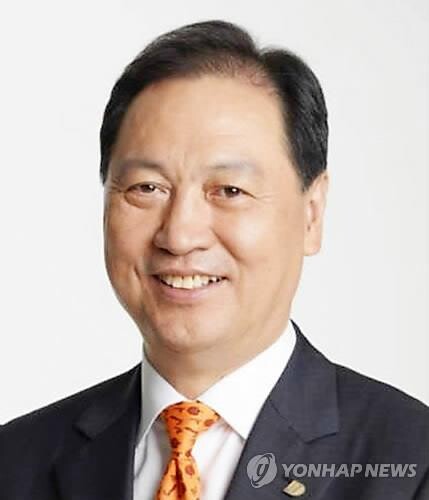 BYN블랙야크 강태선 회장, '섬유의날' 금탐산업훈장 받아