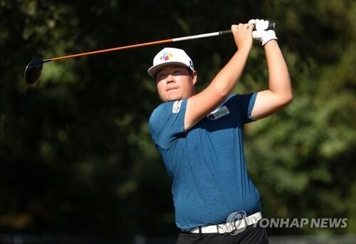 하루 27홀 임성재, 이틀 동안 2언더파