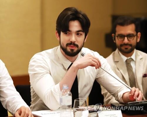 방송인 로빈, 前소속사와 전속계약 분쟁 소송서 승소