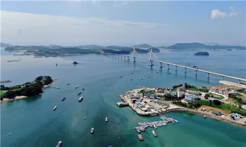 "구경 좀 가볼까" 보령·태안, 국도 77호선 개통 '교차 관광'