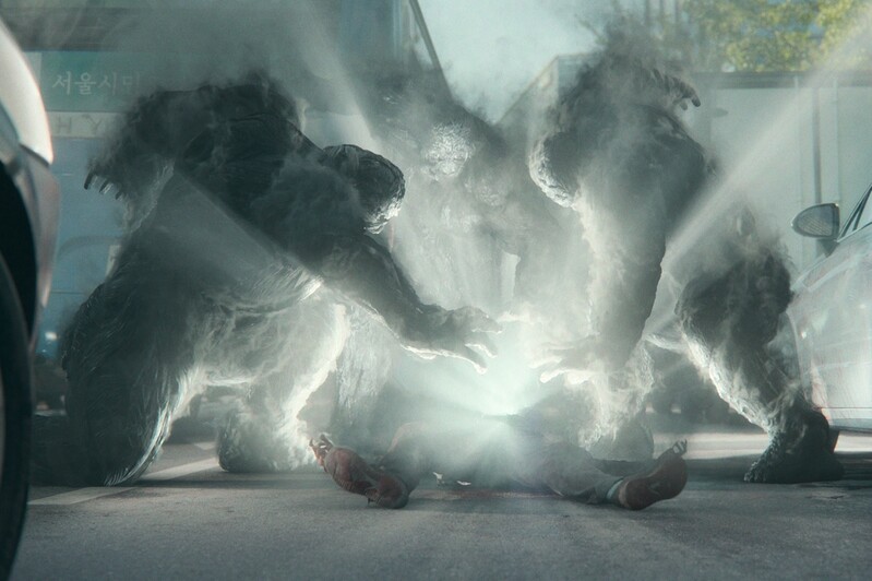 재난영화 공식으로 그려낸 연상호의 디스토피아 '지옥'