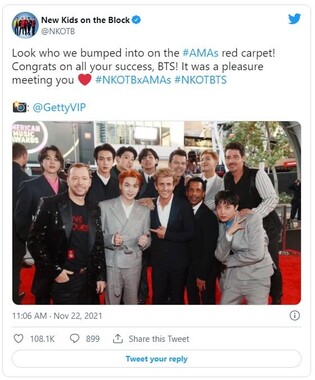 뉴키즈온더블록도 아미?…BTS 티셔츠 입고 인증샷 찰칵