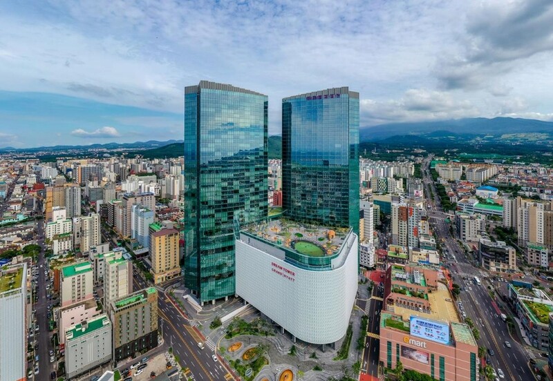 롯데관광개발, 200명 채용키로…"위드 코로나로 인재 필요"