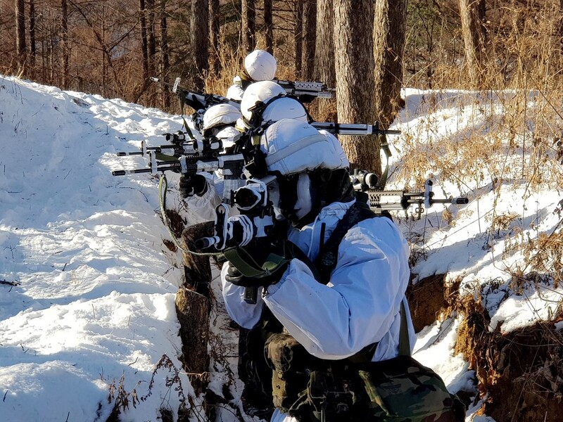 "스타와 함께 혹한기훈련 해보고 싶어요"…장병 설문조사
