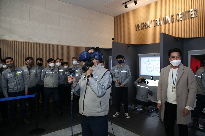 Daewoo Shipbuilding opens virtual training center for ship painters