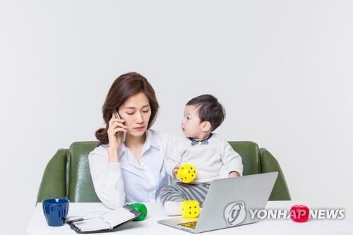 S. Korea's female population rises 1.1 pct over 5 years