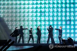 Powered by recent LA concert, BTS' "MAP OF THE SOUL : 7" re-enters Billboard 200