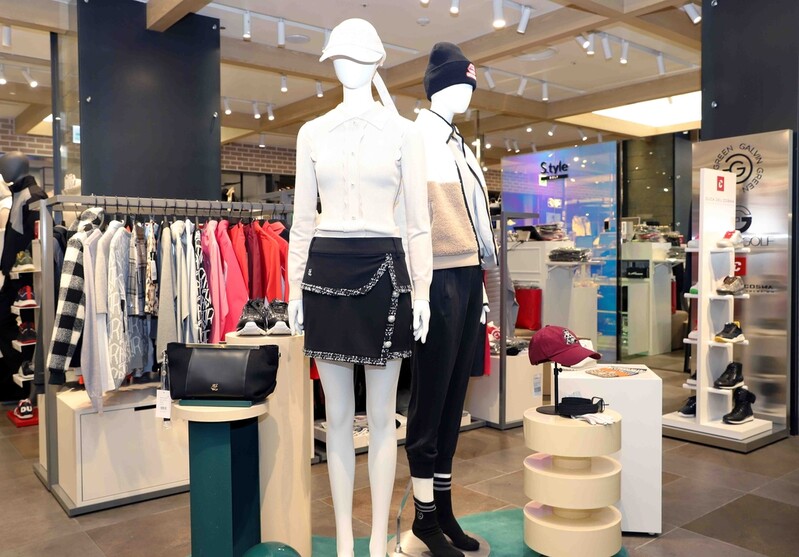 영하에도 라운딩 나간다…신세계百 골프의류 매출 '쑥'