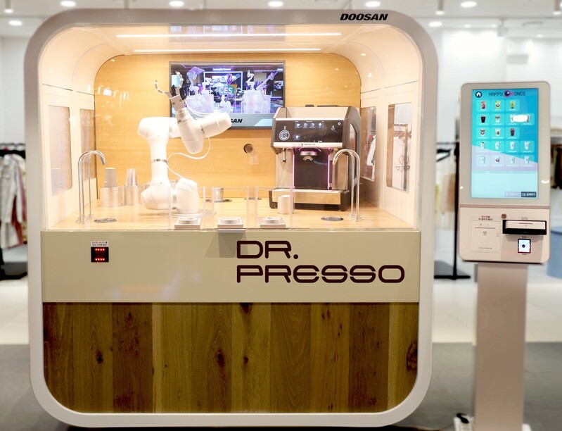 Doosan Robotics launches unmanned modular robot cafe