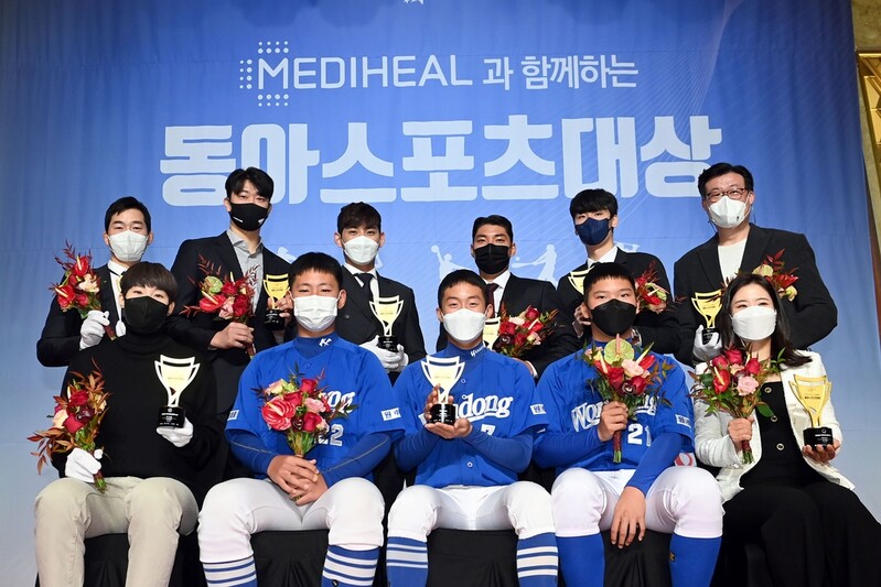 이정후·주민규, 동료가 뽑은 최고 선수…동아스포츠대상