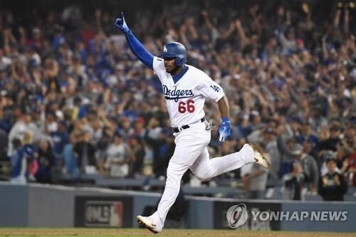 Ex-MLB All-Star Yasiel Puig signs with KBO's Kiwoom Heroes: source