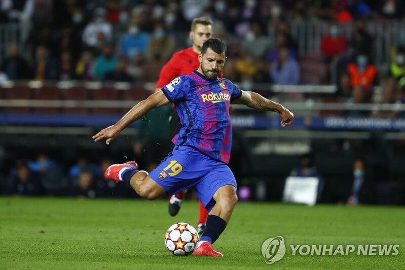 바르셀로나 골잡이 아궤로, 심장 문제로 은퇴 선언 임박