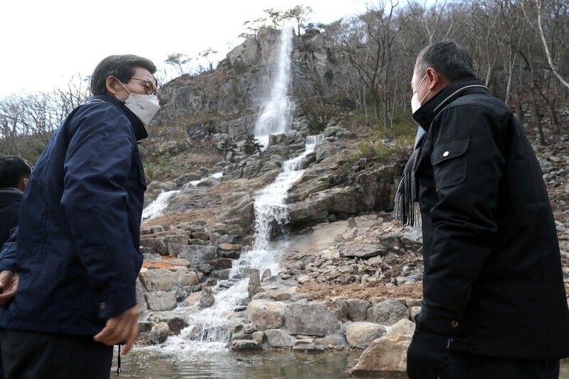 고창 선운산 도솔제에 50ｍ 높이 경관폭포 조성