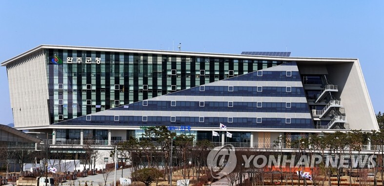 완주 삼례문화예술촌 부근 업소 73곳 간판 싹 교체