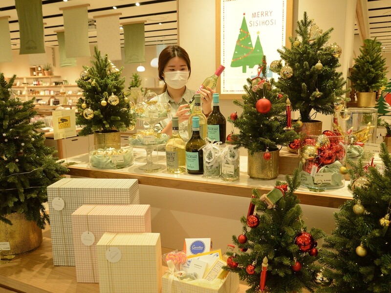 부산 유통가, 코로나19 악화에 '집콕족' 겨냥 마케팅 강화