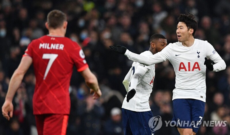 리버풀전 동점골 넣은 손흥민, EPL 홈페이지 메인 장식