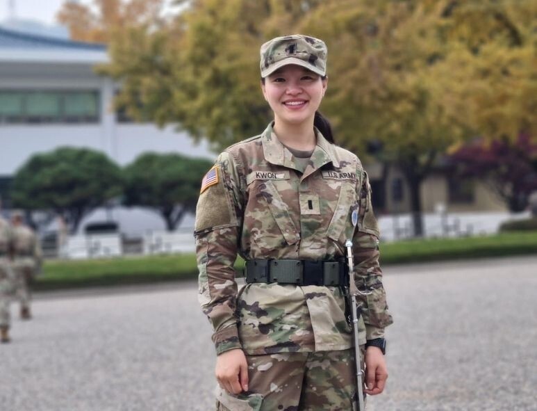 '친절한 금자씨' 출연 아역배우, 미 육군 중위로 한국 근무