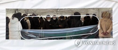 New COVID-19 cases bounce back to above 5,000; critical cases hit record high