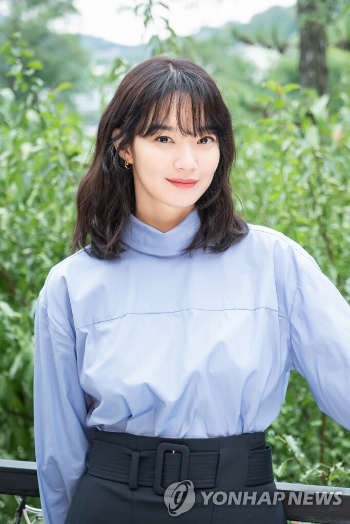 [방송소식] 배우 신민아, 취약계층 아동 위해 3억원 기부