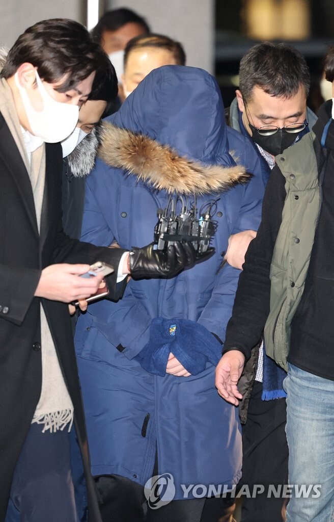 (LEAD) Top financial regulator ready to take action in case of any irregularities at Osstem Implant