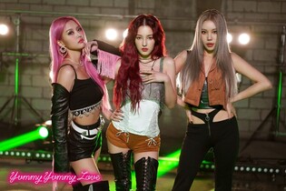 Momoland’s concept photos of digital single album 'Yummy Yummy Love'