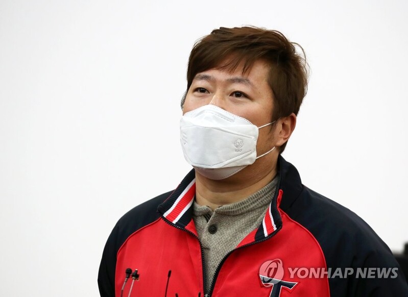 Veteran outfielder, new GM for revamped KBO club expect big things in 2022