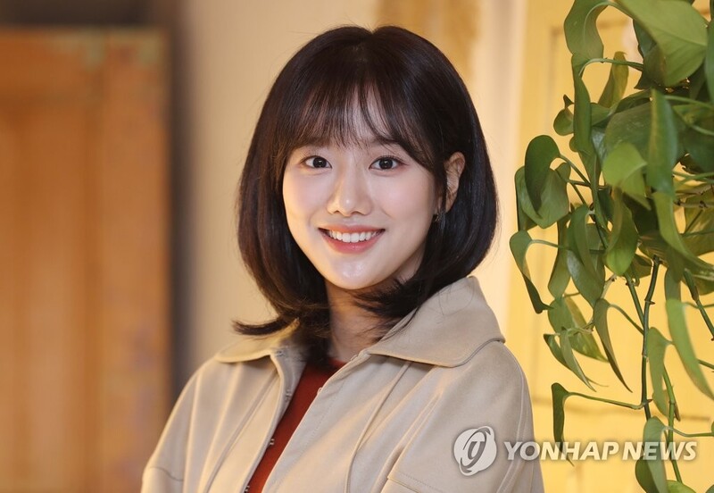 에이프릴 이나은 측 "'학폭 주장' 글쓴이가 사과…고소 취하"