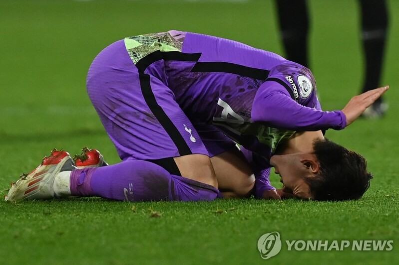 손흥민, 부상으로 5경기 못 뛸 듯…월드컵 최종예선도 결장 우려