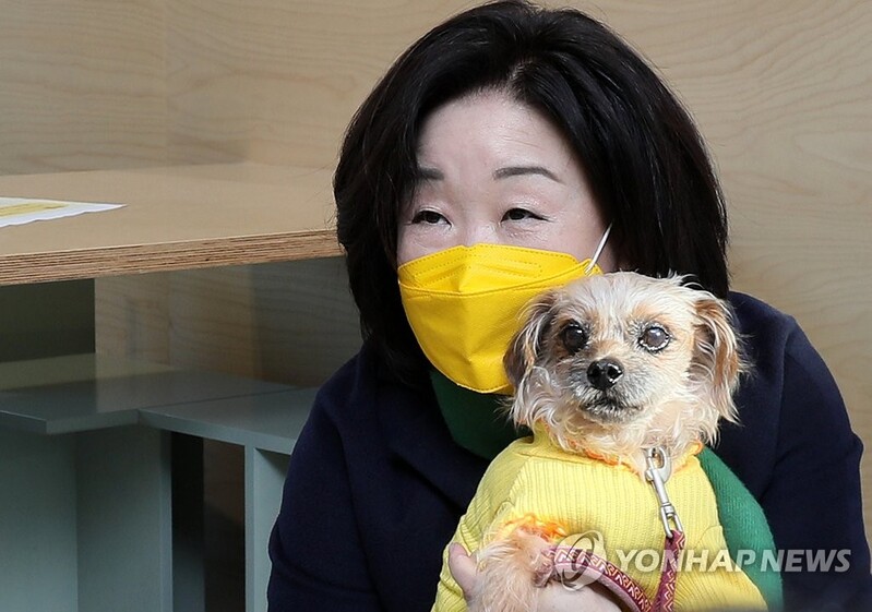 심상정 "반려동물 건보 도입…대규모 번식장 단계적으로 폐지"