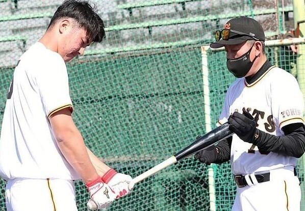 日 요미우리 "김기태 코치, 폐결핵으로 요양…복귀 시기 미정"