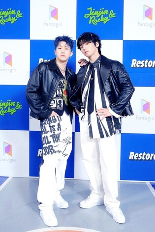 ASTRO Jinjin&Rocky release 'Restore' at showcase…"We will make you feel refreshed"