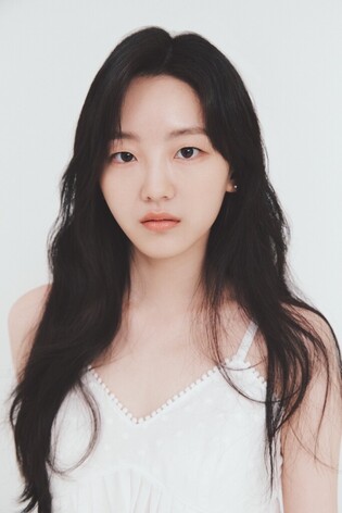 Cho Yi-hyun says she became brighter while filming 'School 2021'