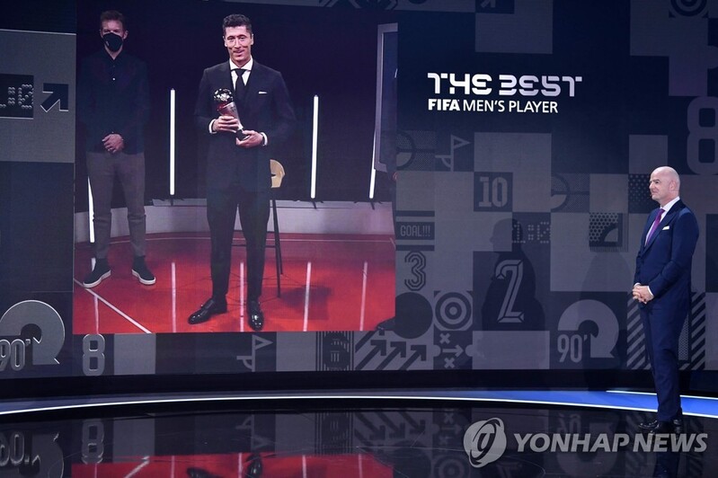 손흥민이 뽑은 올해의 선수도 레반도프스키…벤투는 조르지뉴