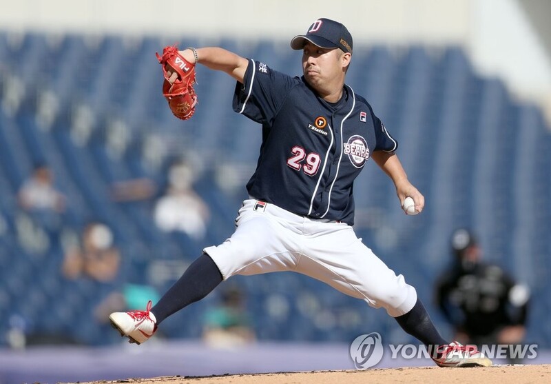 Veteran KBO pitcher Yoo Hee-kwan retires