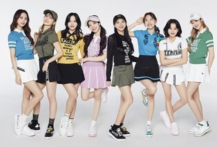 TWICE becomes new models for golf wear