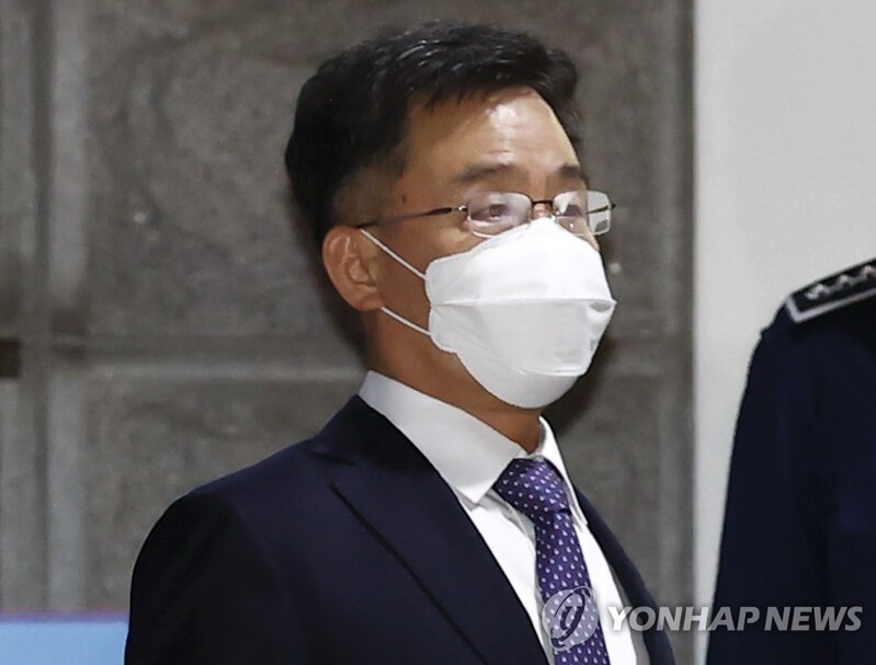 Hanjin chief borrowed money from man at center of corruption scandal, but no illegality found: sources