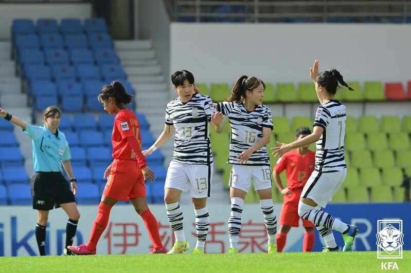 S. Korea coach looks forward to 'big test' vs. Japan at Asian women's football tourney
