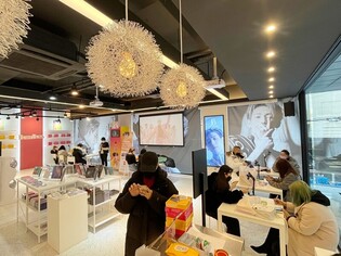 KTOWN4U, opens offline record store in Samseong-dong, Seoul