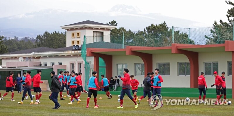 전지훈련 '메카' 제주서 선수단 감염 확산…방역당국 '긴장'