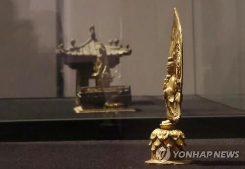 첫 국보 경매서 간송미술관 불교 유물 2점 모두 유찰