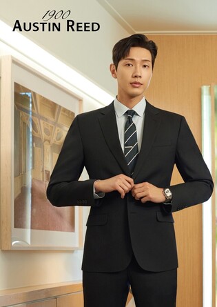 PARKLAND signs model contract with actor Ji Hyun-woo