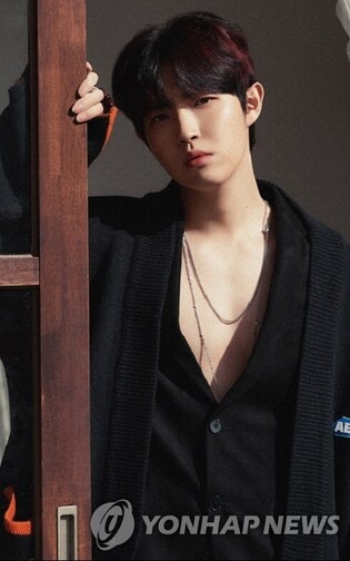 Kim Jae-hwan from Wanna One tests positive for COVID-19… cancels concert