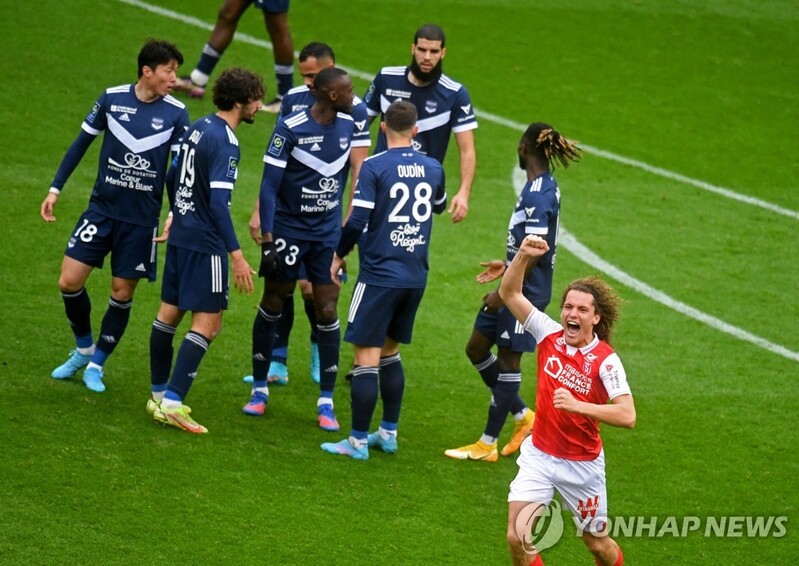 '황의조 PK 허용' 보르도, 랭스에 0-5 완패…19위 추락