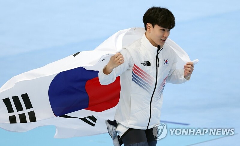 (LEAD) (Olympics) Speed skater Kim Min-seok wins men's 1,500m bronze for S. Korea's 1st medal in Beijing