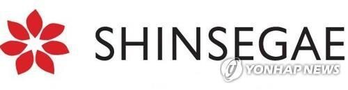 (LEAD) Shinsegae Q4 net more than triples on fashion, luxury growth